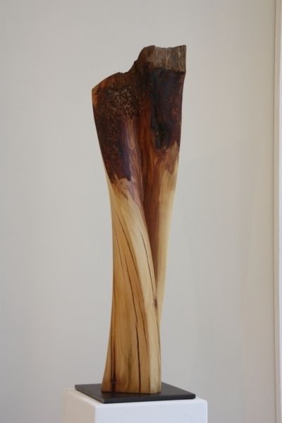 Holz-Skulptur von Babara Guthy: An-Mut I